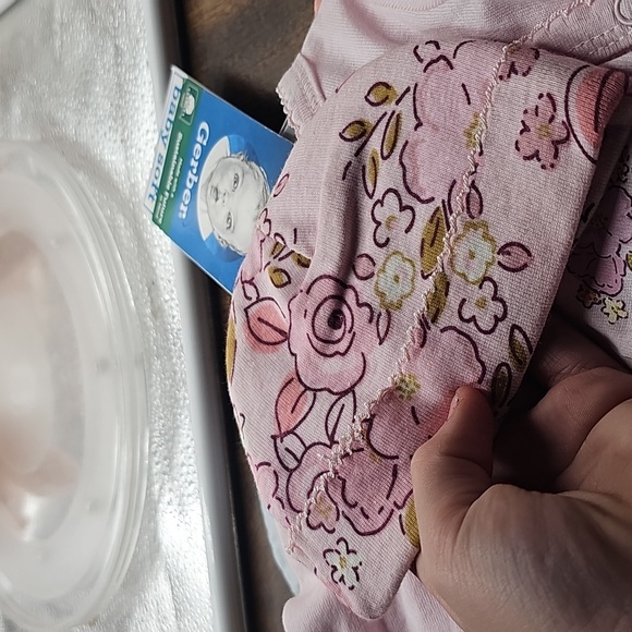 E Cute baby soft sz Newborn - Picture 5 of 7